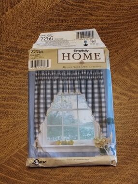 Simplicity Blue and White Gingham Curtain Pattern 7256
